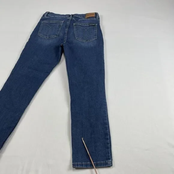 Calvin Klein Jeans Women's Dark Blue Denim Pockets High Rise Skinny Leg Sz: 6/28 - Picture 16 of 16